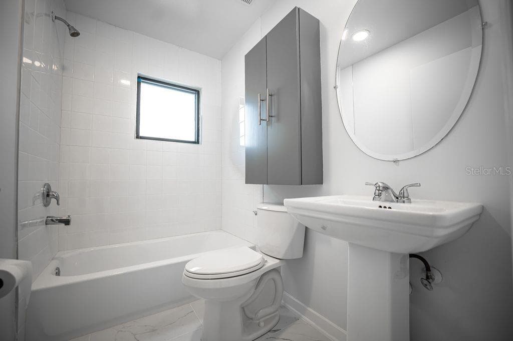 Condominium at 460 E JACKSON ST #2, ORLANDO, photo 26 of 37