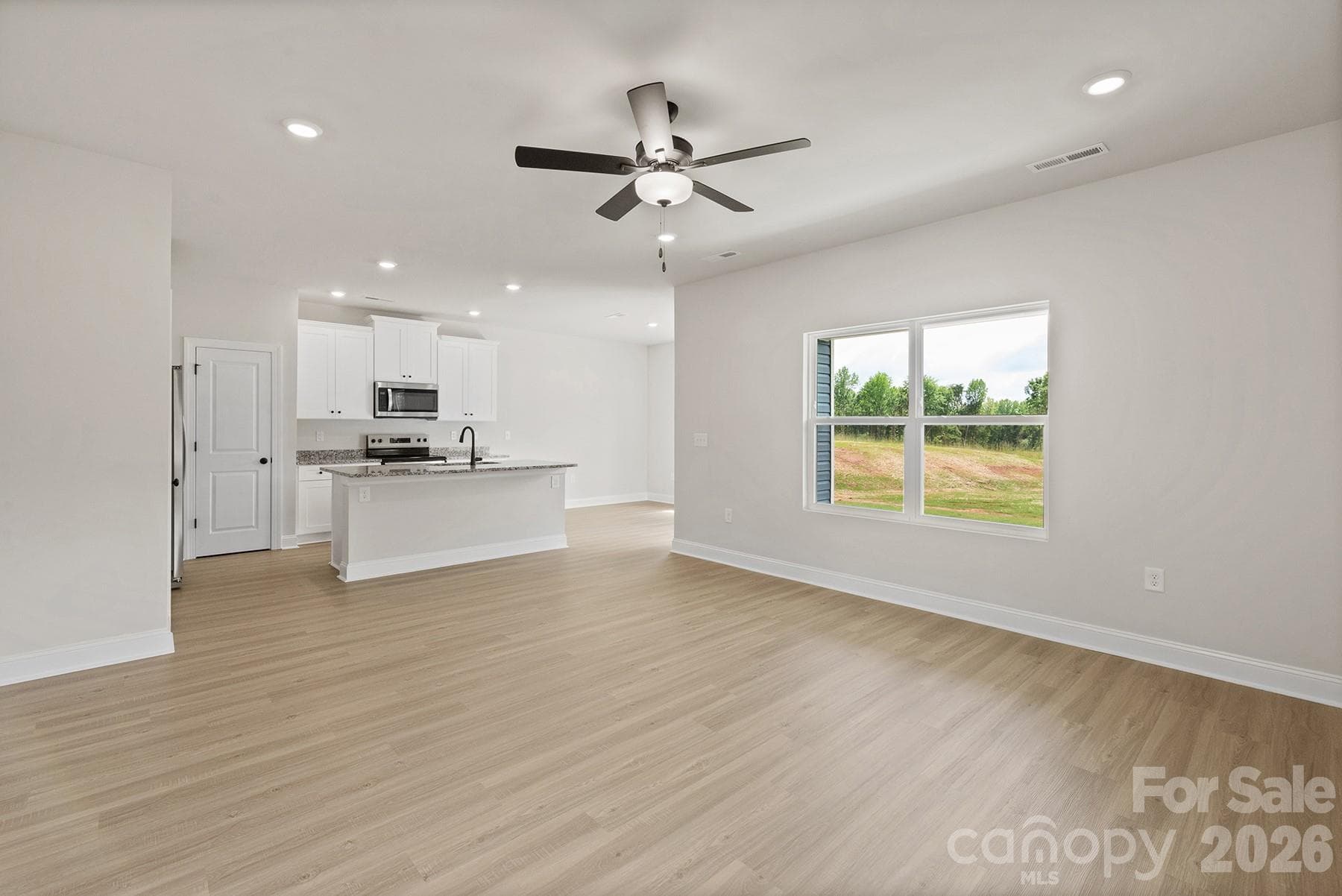 Single Family Residence at Gastonia, photo 4 of 18