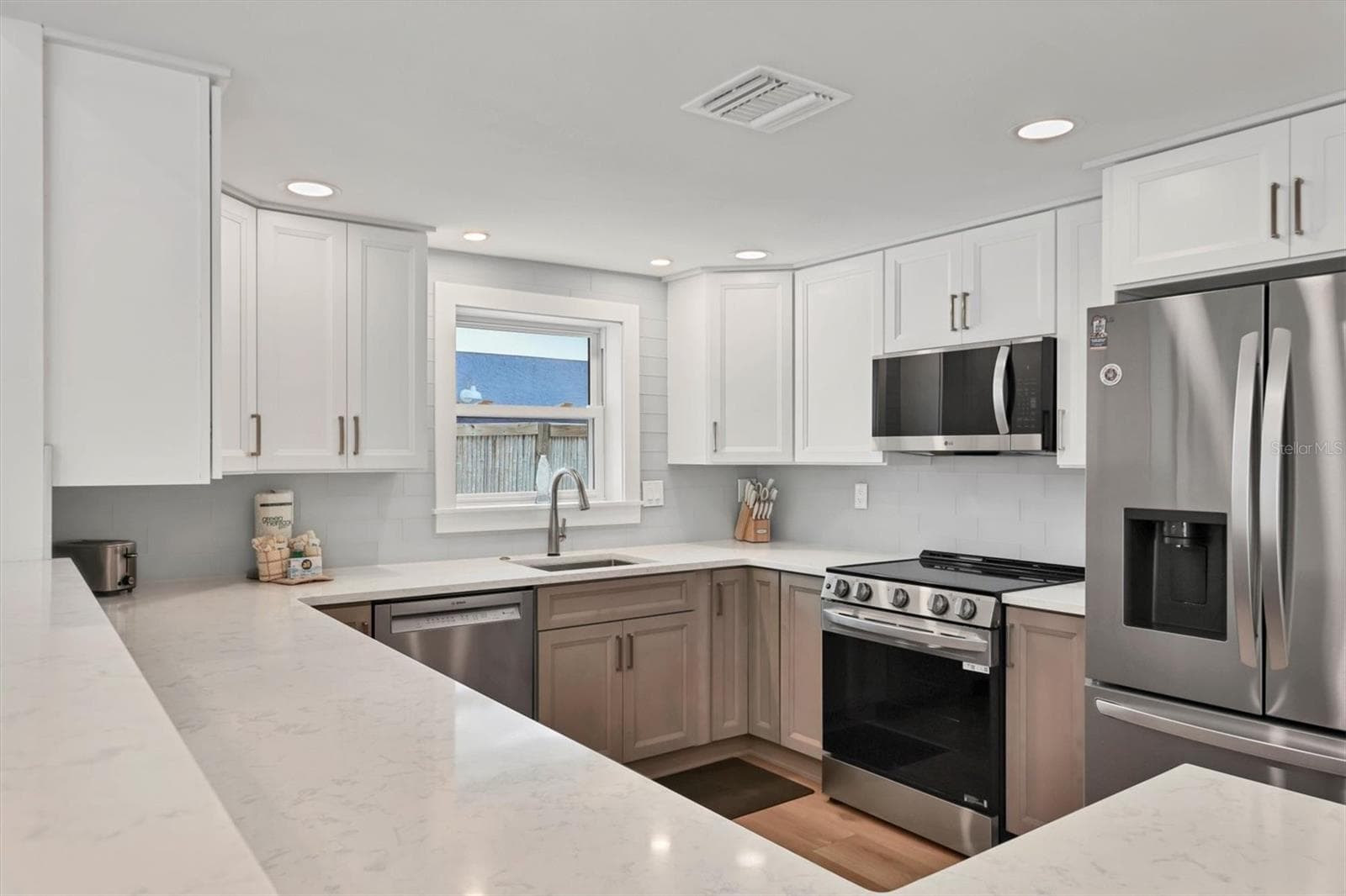 Single Family Residence at 270 GLADIOLUS ST, ANNA MARIA, photo 23 of 66