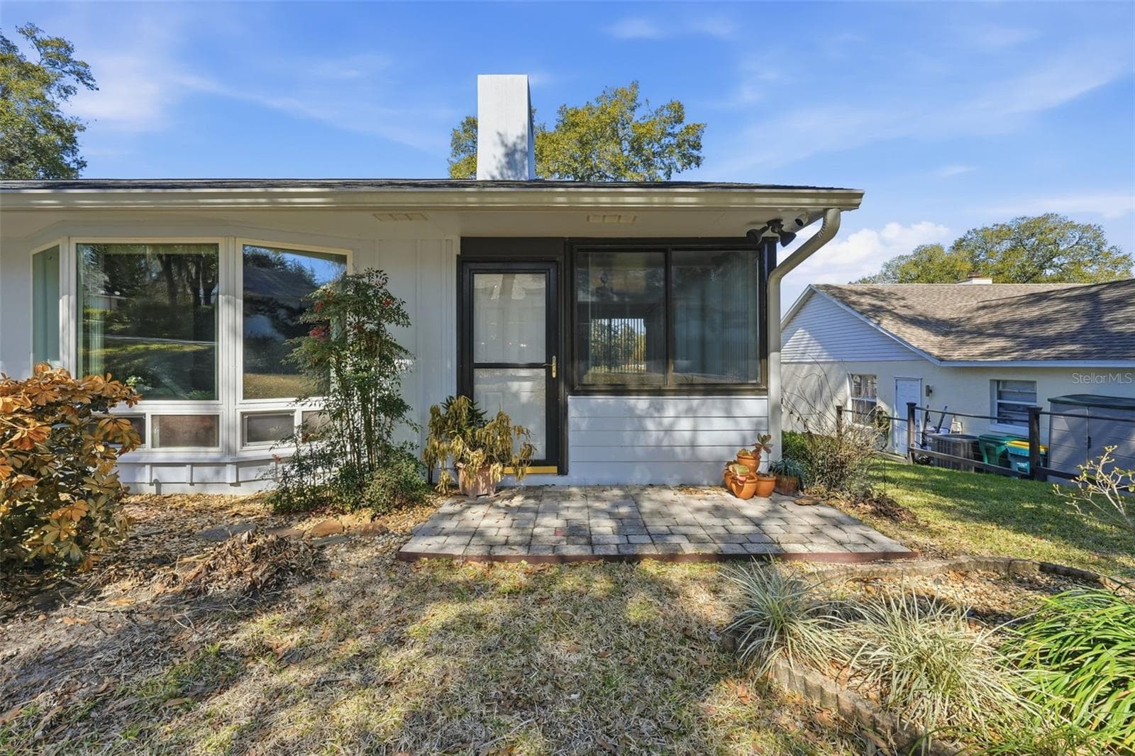 Flex room entry - 58 TOWNHILL DR, EUSTIS
