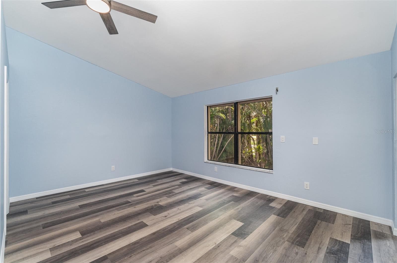 Single Family Residence at 12601 KELLY PALM DR, FORT MYERS, photo 31 of 54