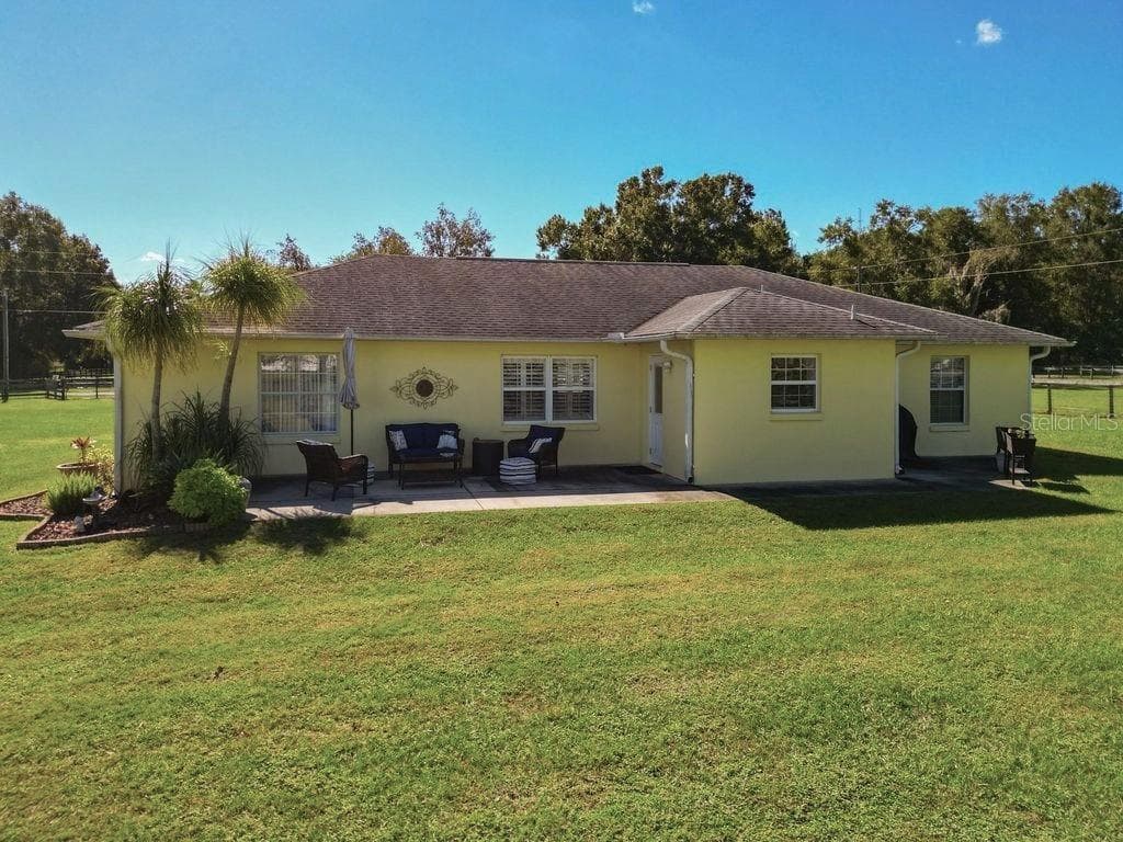 Single Family Residence at 331 SE HIGHWAY 42, SUMMERFIELD, photo 8 of 67