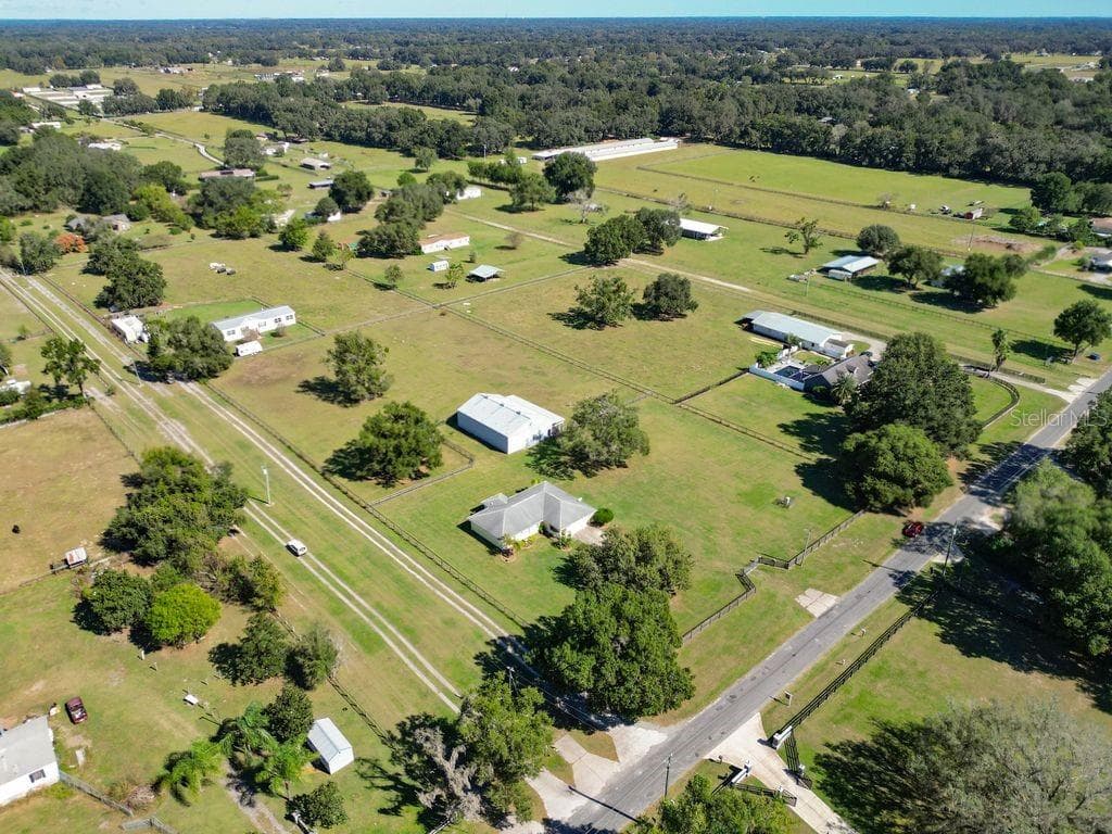 Single Family Residence at 331 SE HIGHWAY 42, SUMMERFIELD, photo 59 of 67