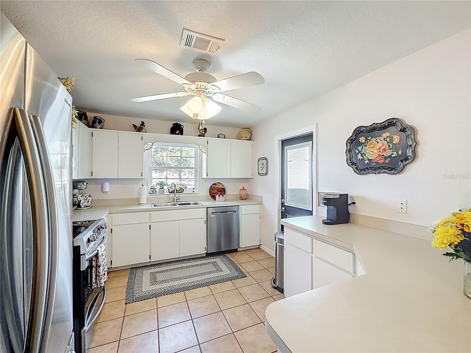 Kitchen - 331 SE HIGHWAY 42, SUMMERFIELD