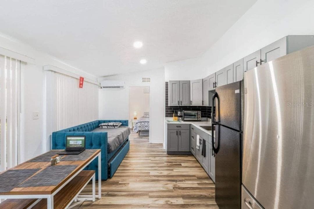 Single Family Residence at 2301 CARLTON DR, ORLANDO, photo 14 of 27
