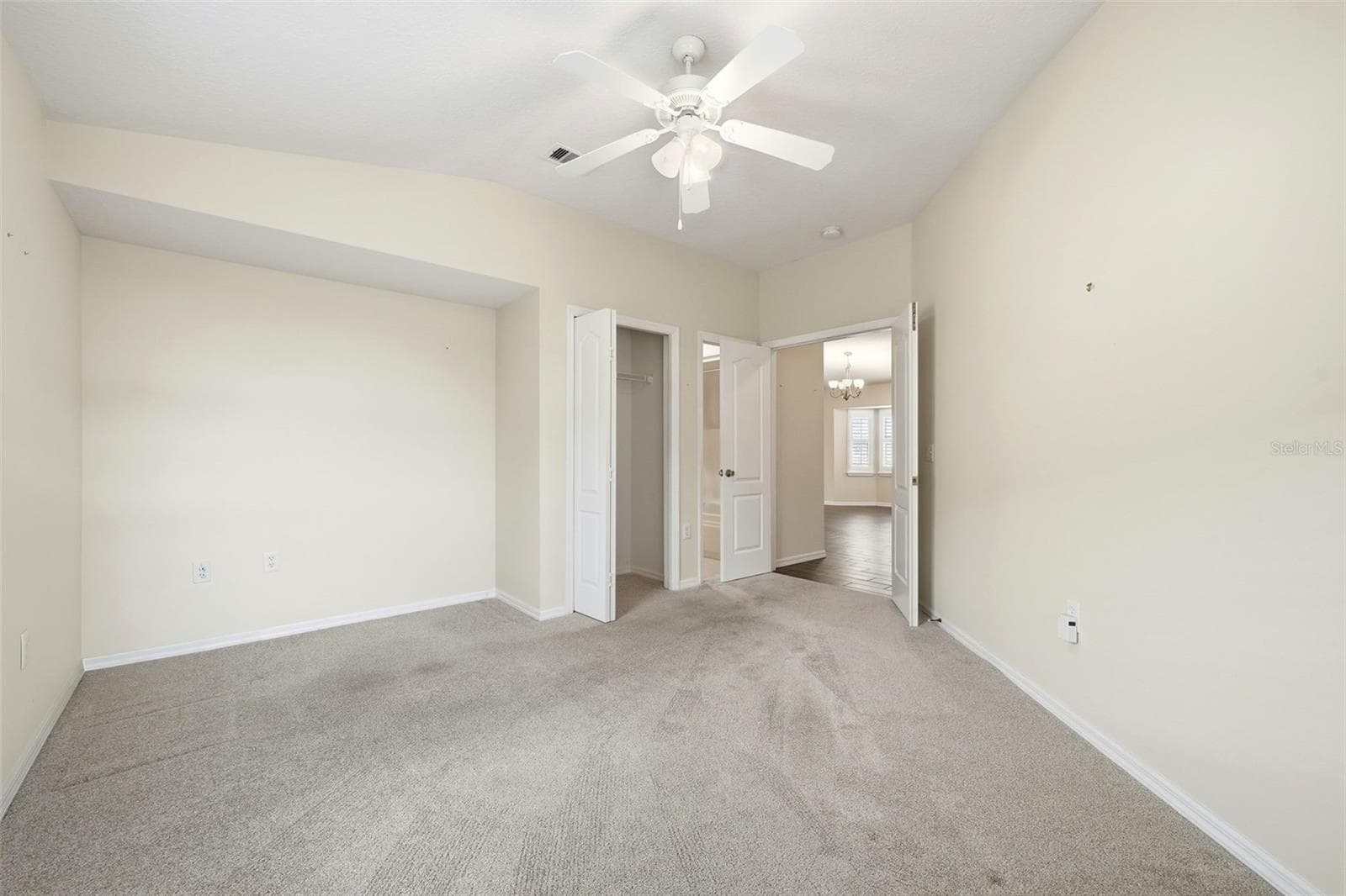 Office/Den or 3rd Bedroom with closet and door to guest bath - 2311 N ANDREA PT, LECANTO