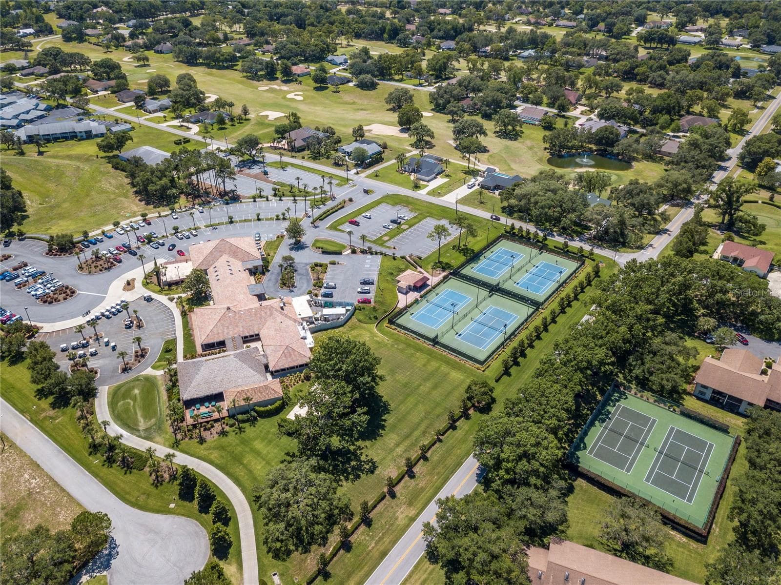 Citrus Hills has so much activities to enjoy! - 2311 N ANDREA PT, LECANTO