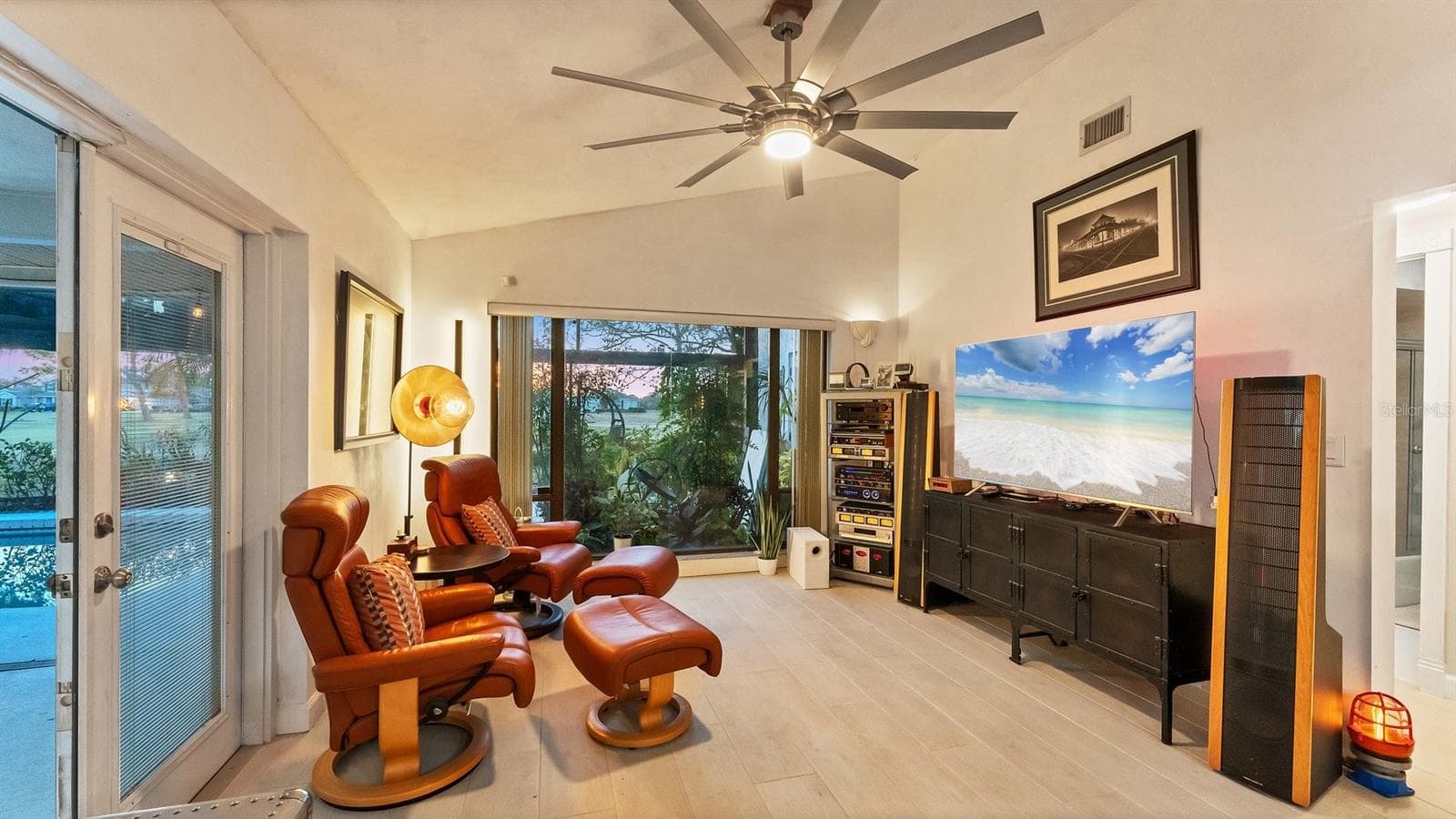 Single Family Residence at 4076 SOUTHWELL WAY, SARASOTA, photo 8 of 29