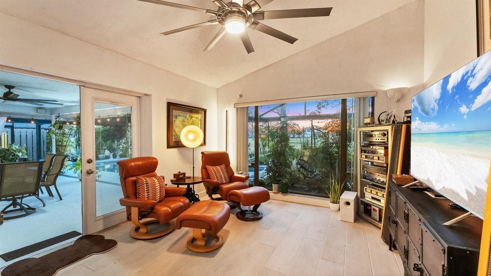 family room - 4076 SOUTHWELL WAY, SARASOTA