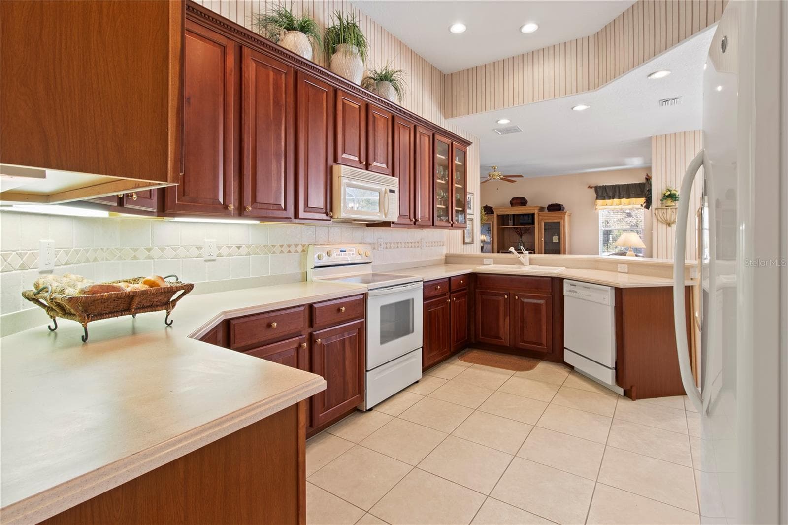 Single Family Residence at 7891 KAVANAGH CT, SARASOTA, photo 15 of 74