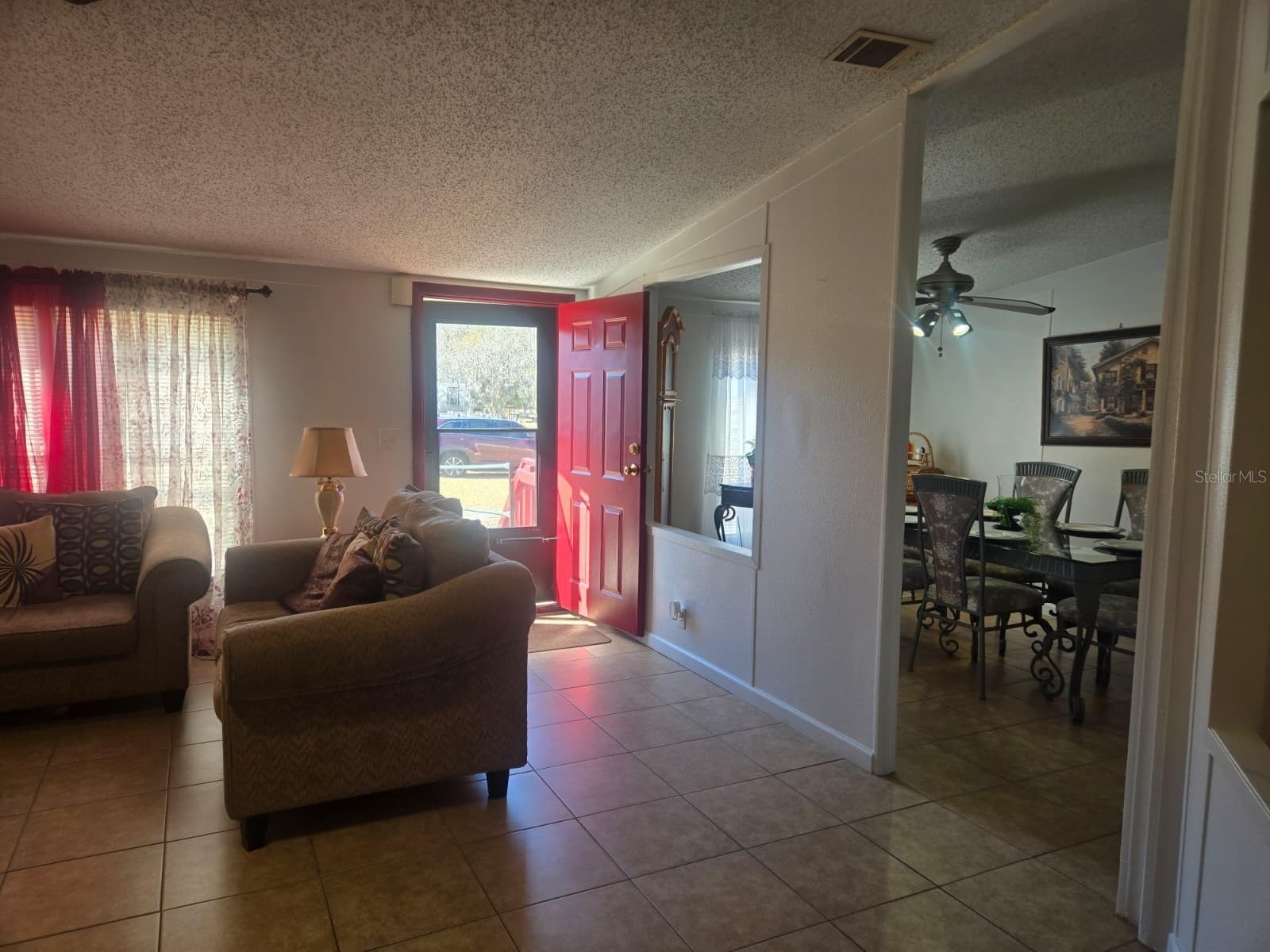 Manufactured Home at 6106 MANGROVE DR, WESLEY CHAPEL, photo 10 of 46