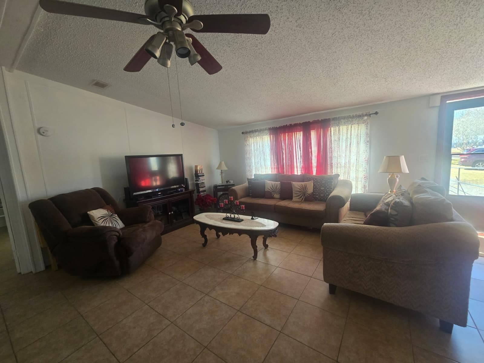 Living Room - 6106 MANGROVE DR, WESLEY CHAPEL