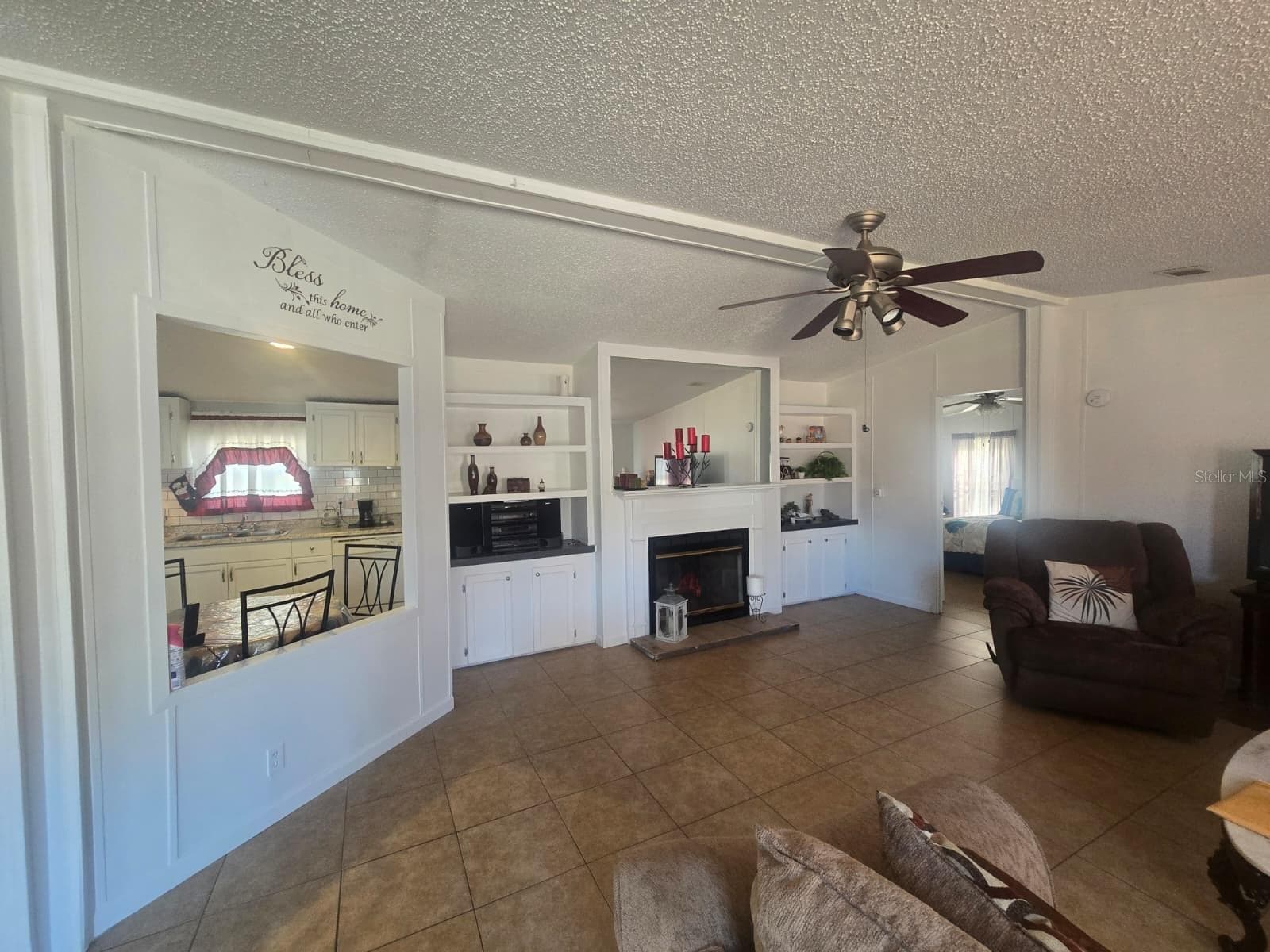 Manufactured Home at 6106 MANGROVE DR, WESLEY CHAPEL, photo 13 of 46
