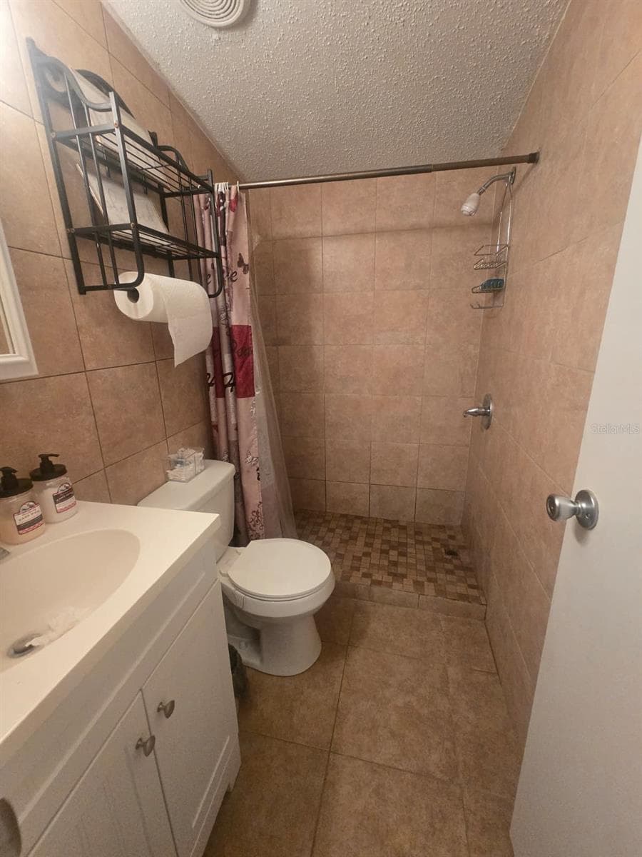 Bathroom #2 - 6106 MANGROVE DR, WESLEY CHAPEL