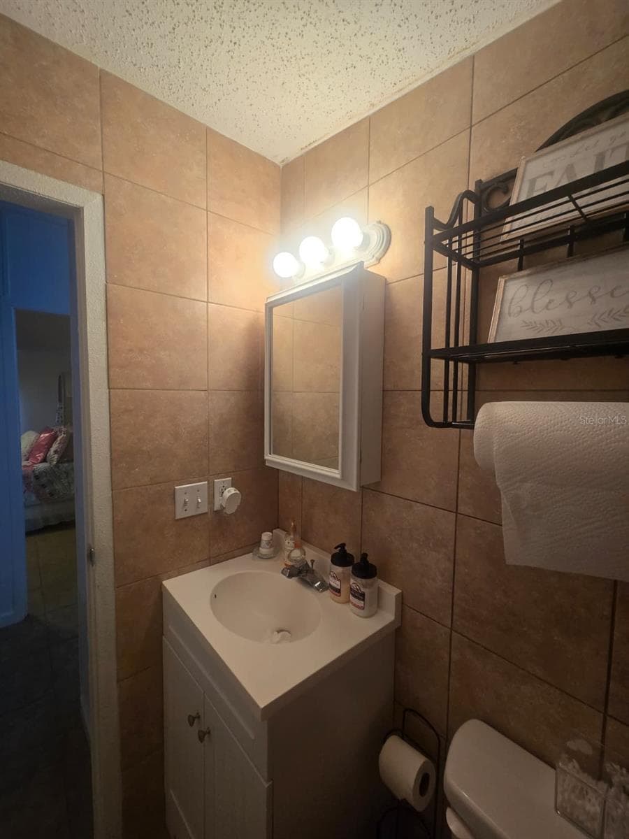 Bathroom #2 - 6106 MANGROVE DR, WESLEY CHAPEL