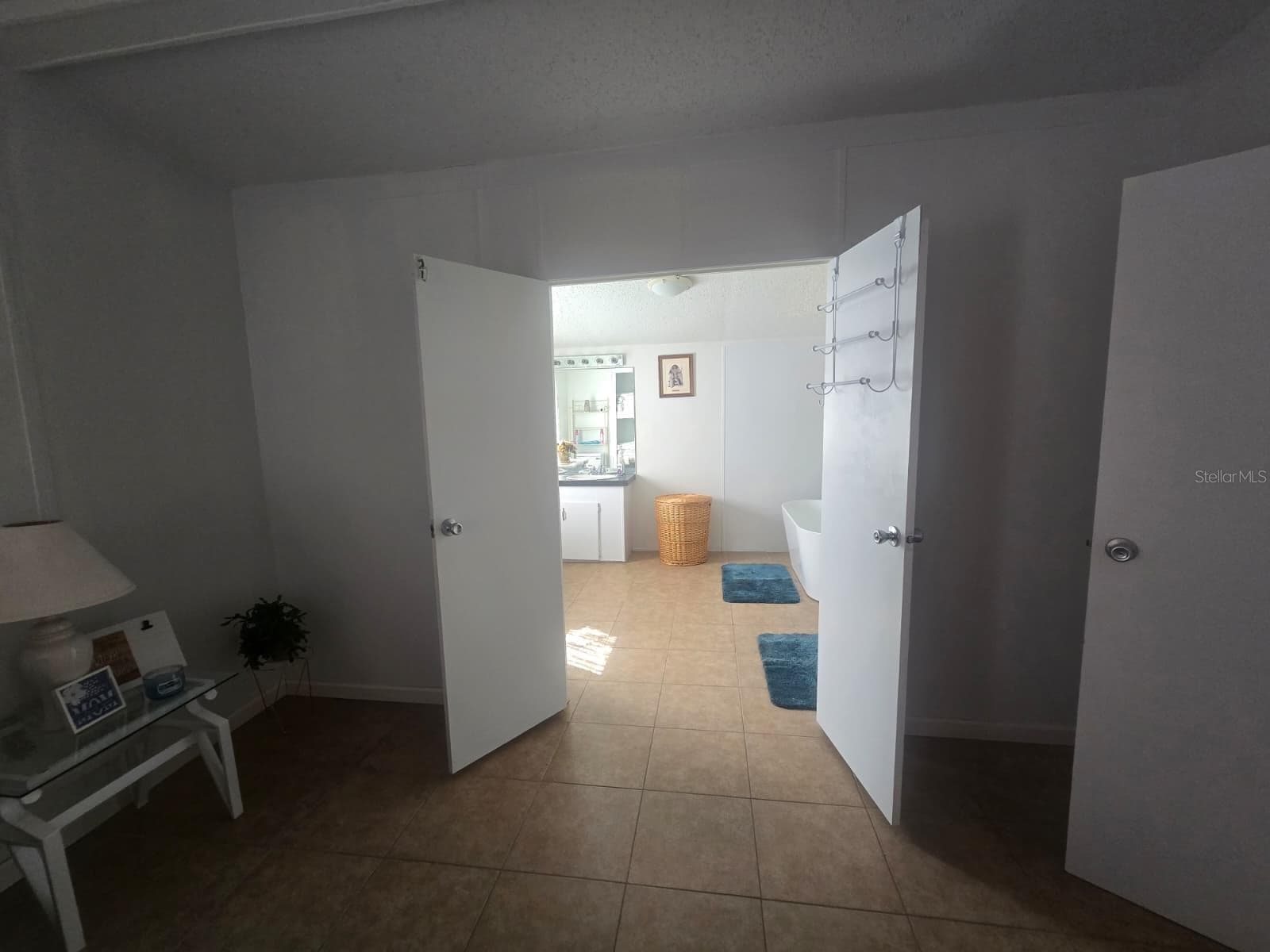 Manufactured Home at 6106 MANGROVE DR, WESLEY CHAPEL, photo 41 of 46