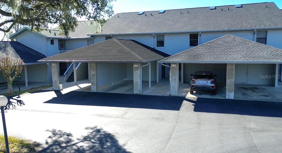 810 E GILCHRIST CT #3B
