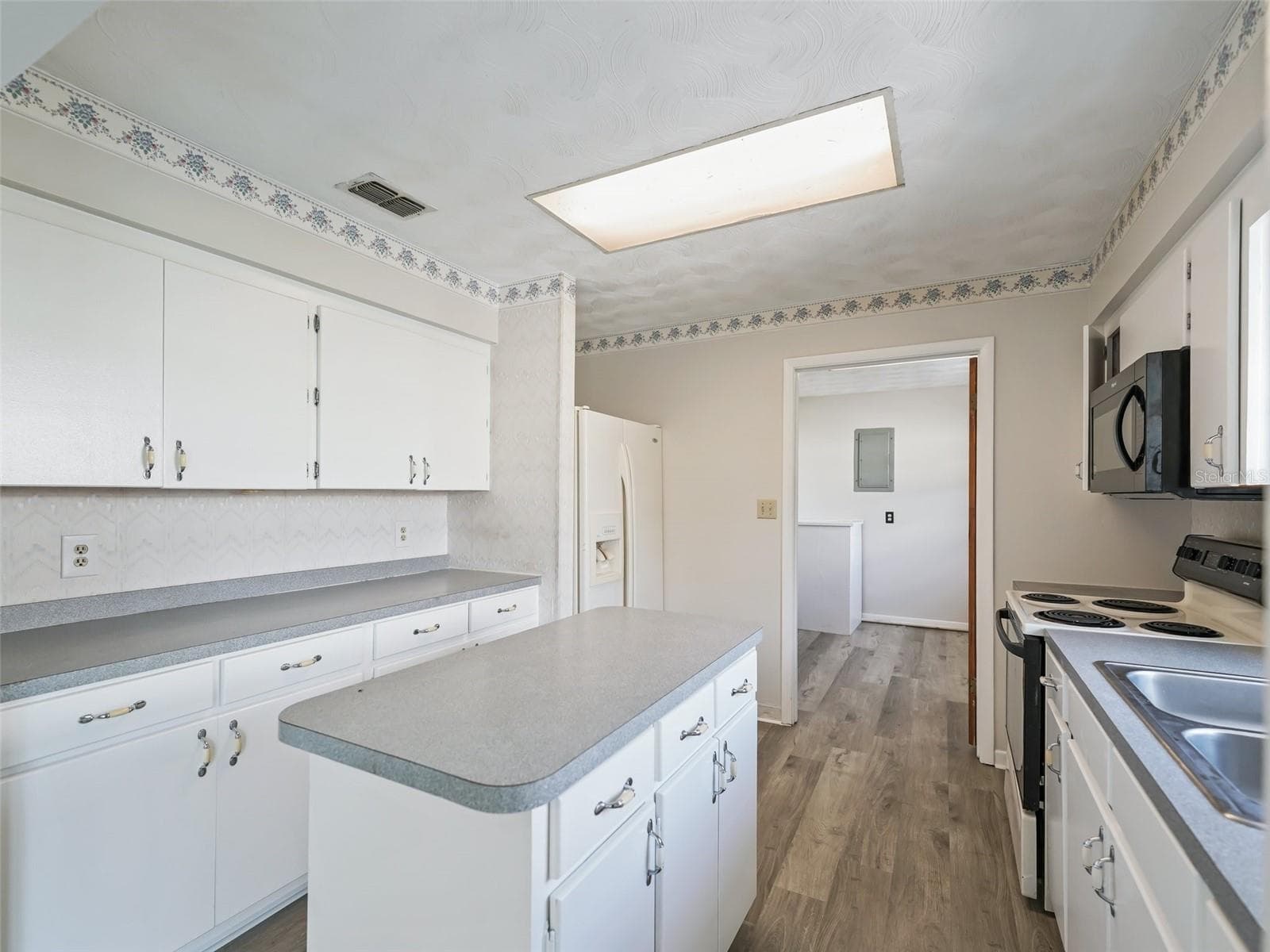 Single Family Residence at 11495 SE 121ST LANE RD, BELLEVIEW, photo 12 of 31