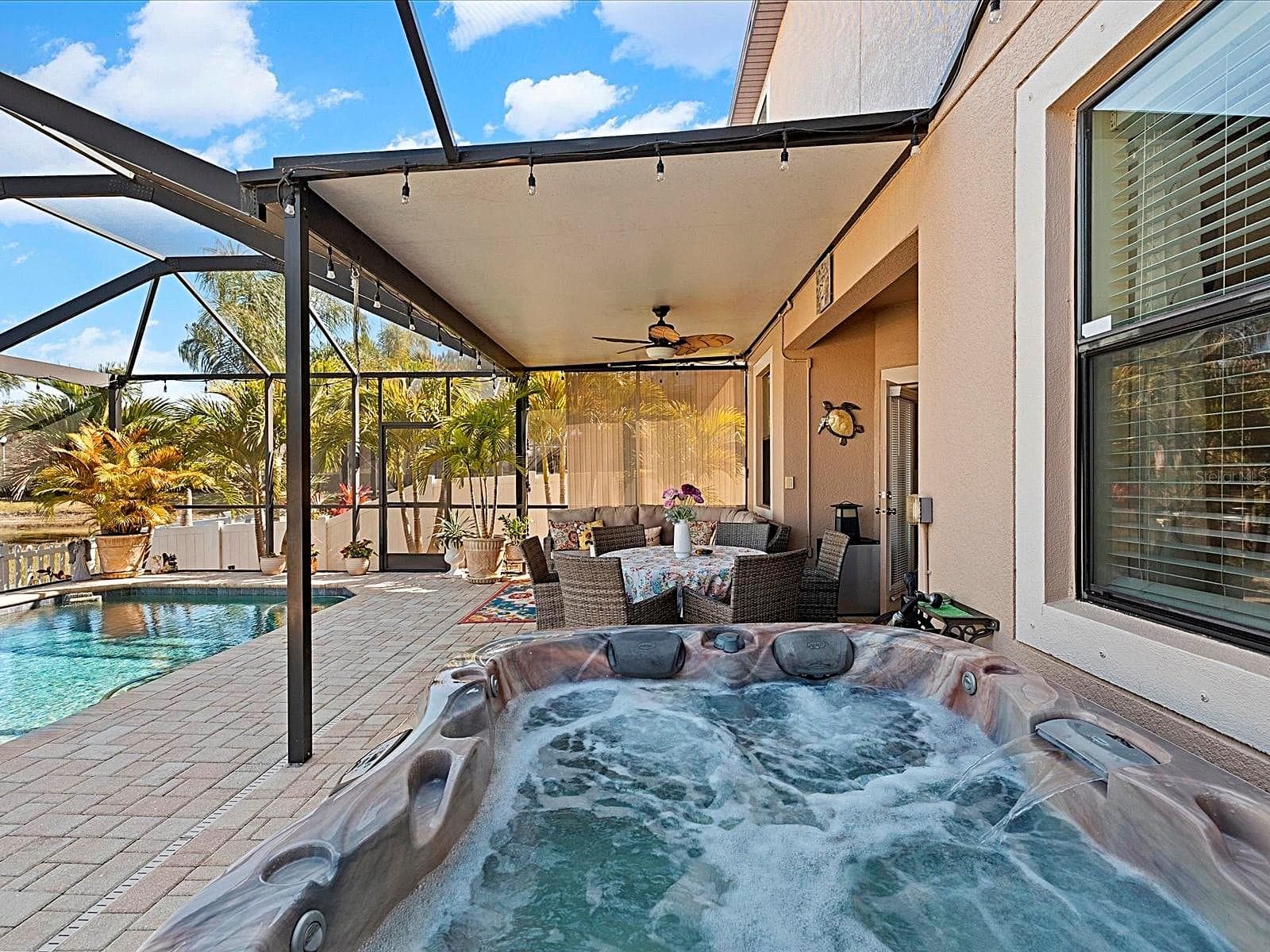Spa/Jacuzzi - 1716 HADDEN HALL PL, TRINITY