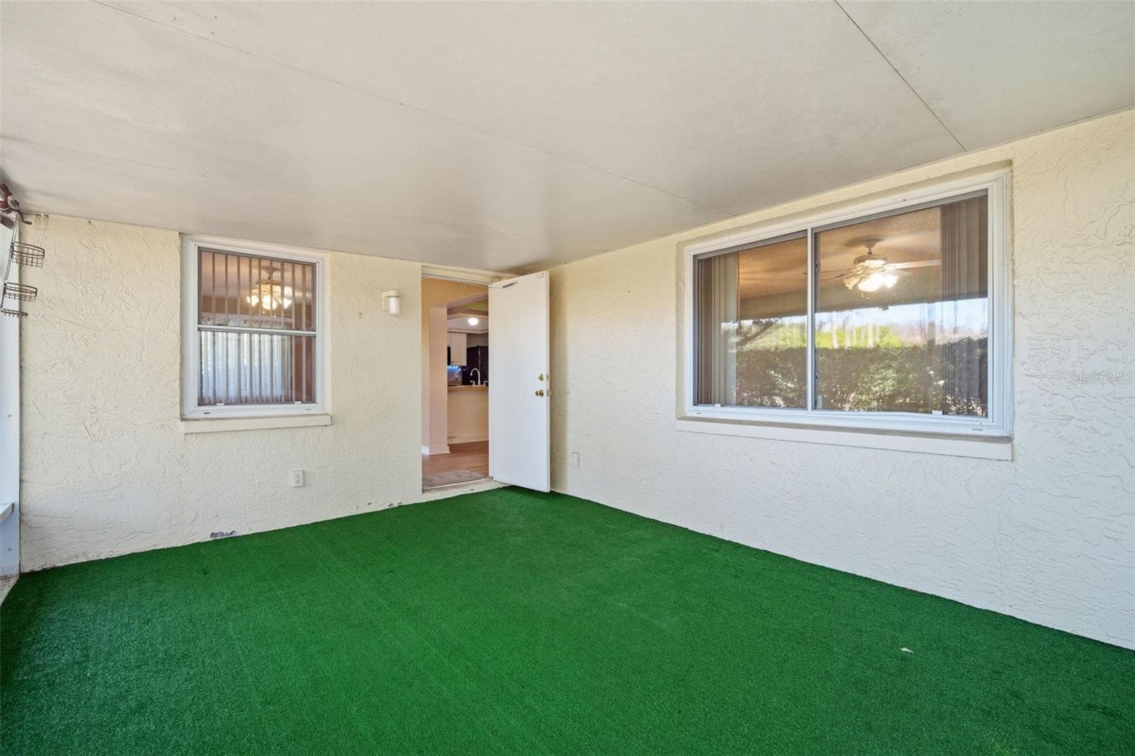 Lanai - 2101 HAILSTONE CIR #0, SUN CITY CENTER