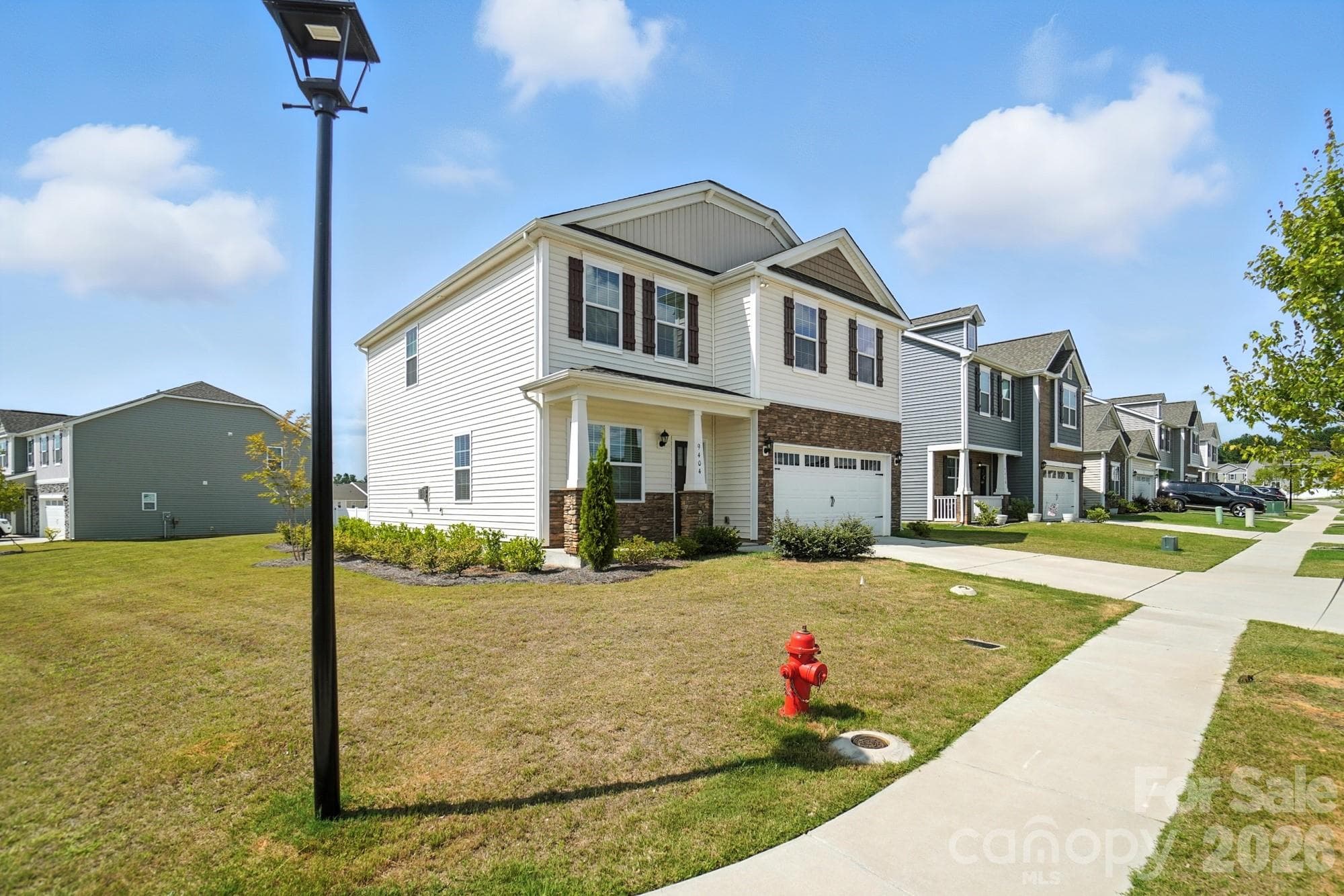 Single Family Residence at Gastonia, photo 2 of 42