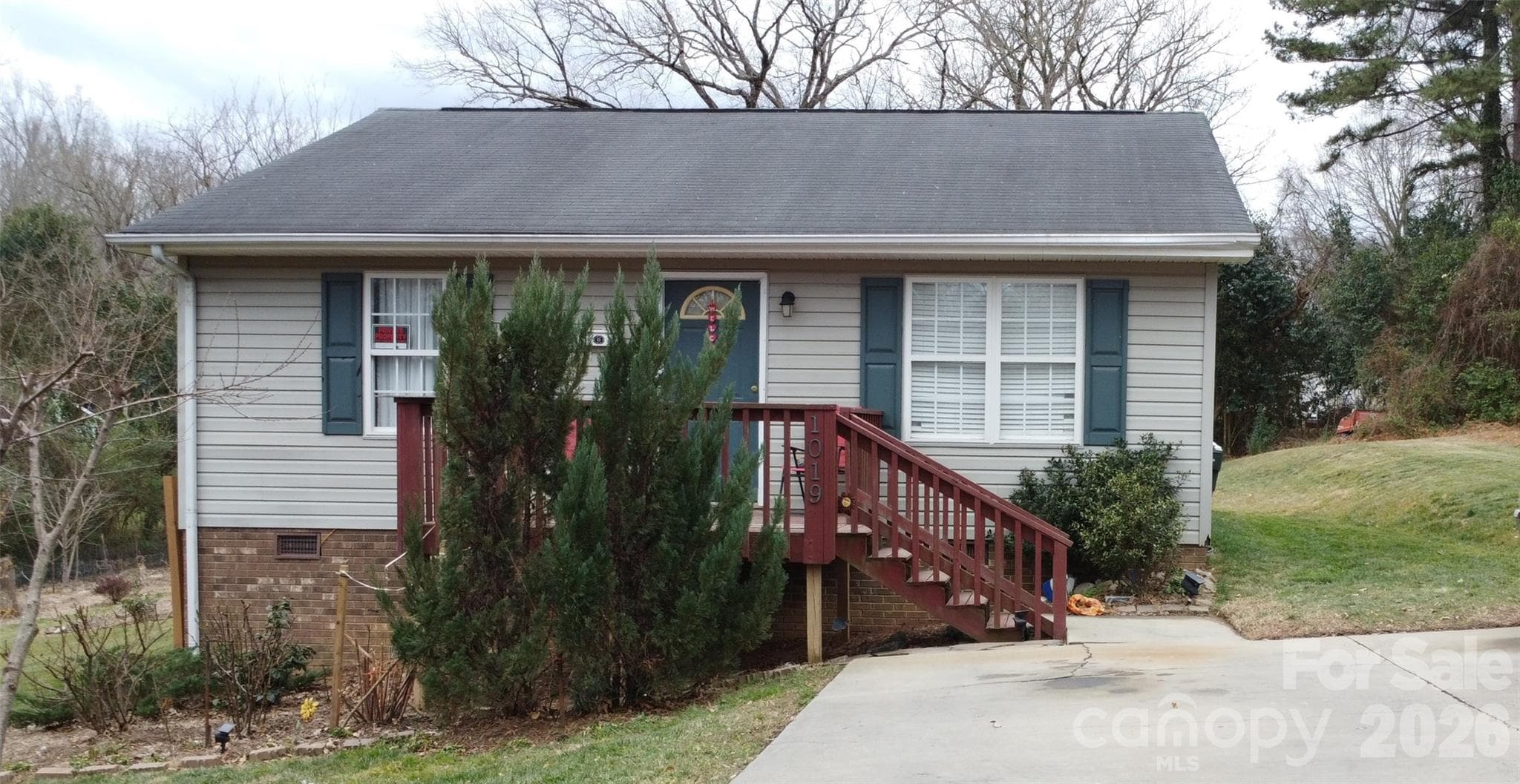 Single Family Residence at Gastonia, photo 2 of 19