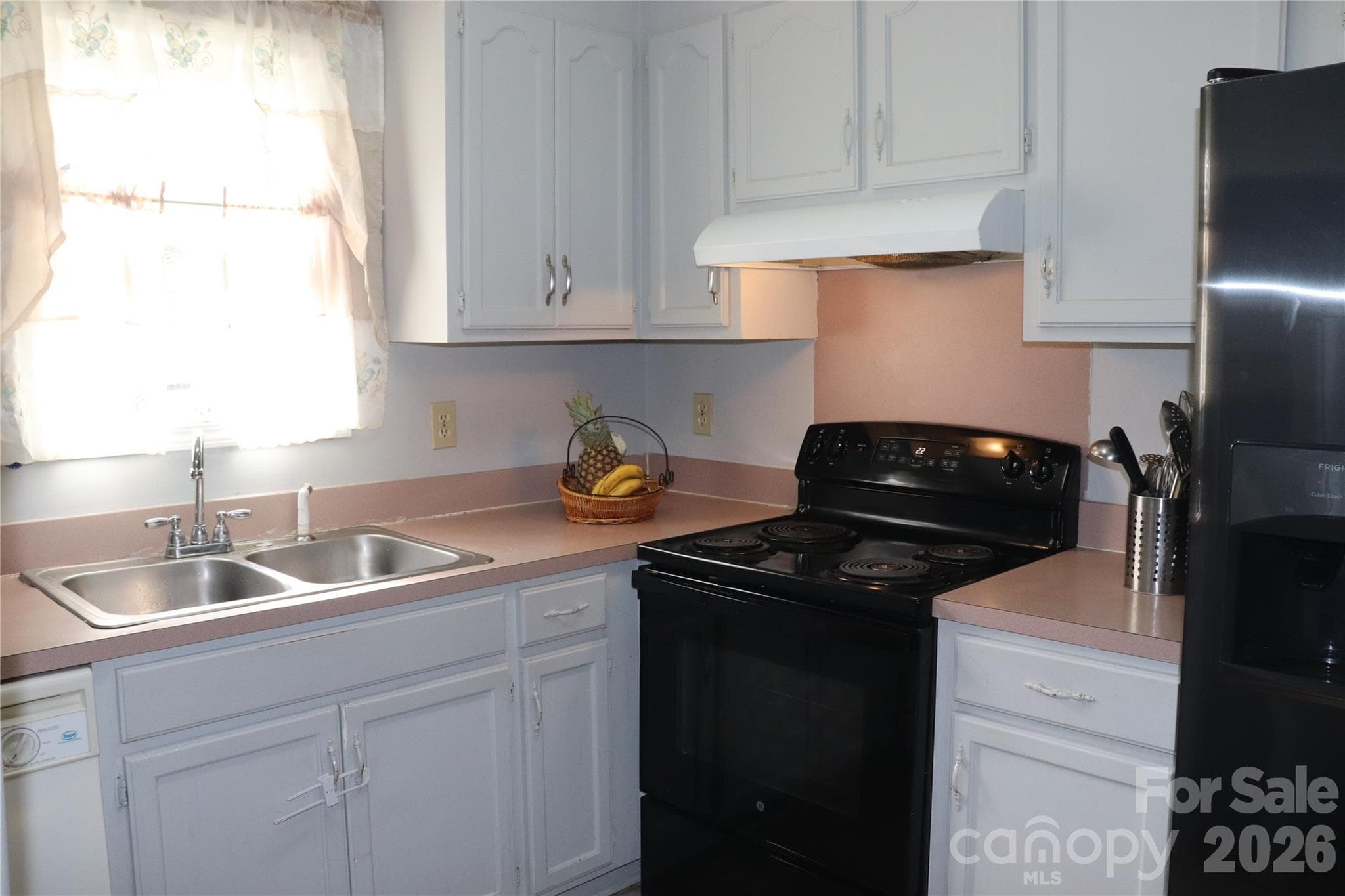 Single Family Residence at Gastonia, photo 8 of 19