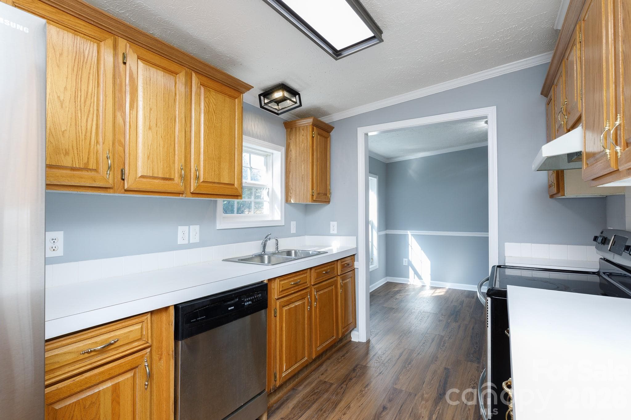 Single Family Residence at 348 John Thrift Road, York, photo 2 of 32