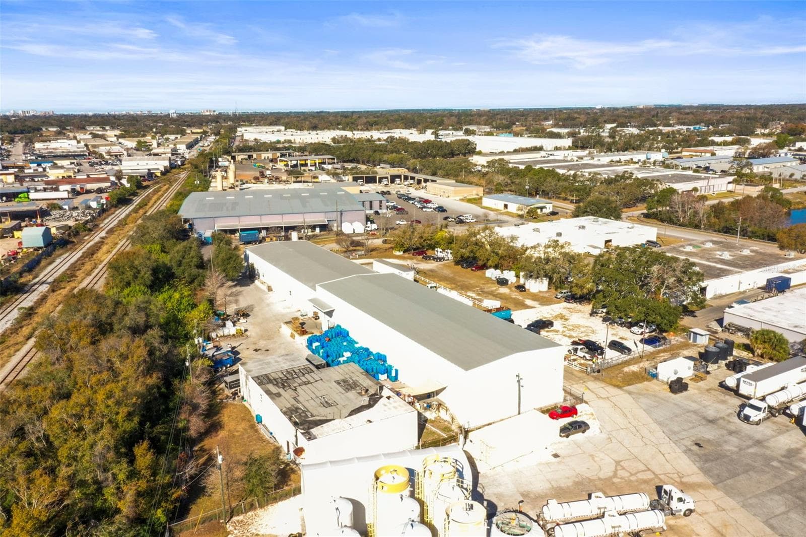 Warehouse at 1555 SUNSHINE DR, CLEARWATER, photo 8 of 87