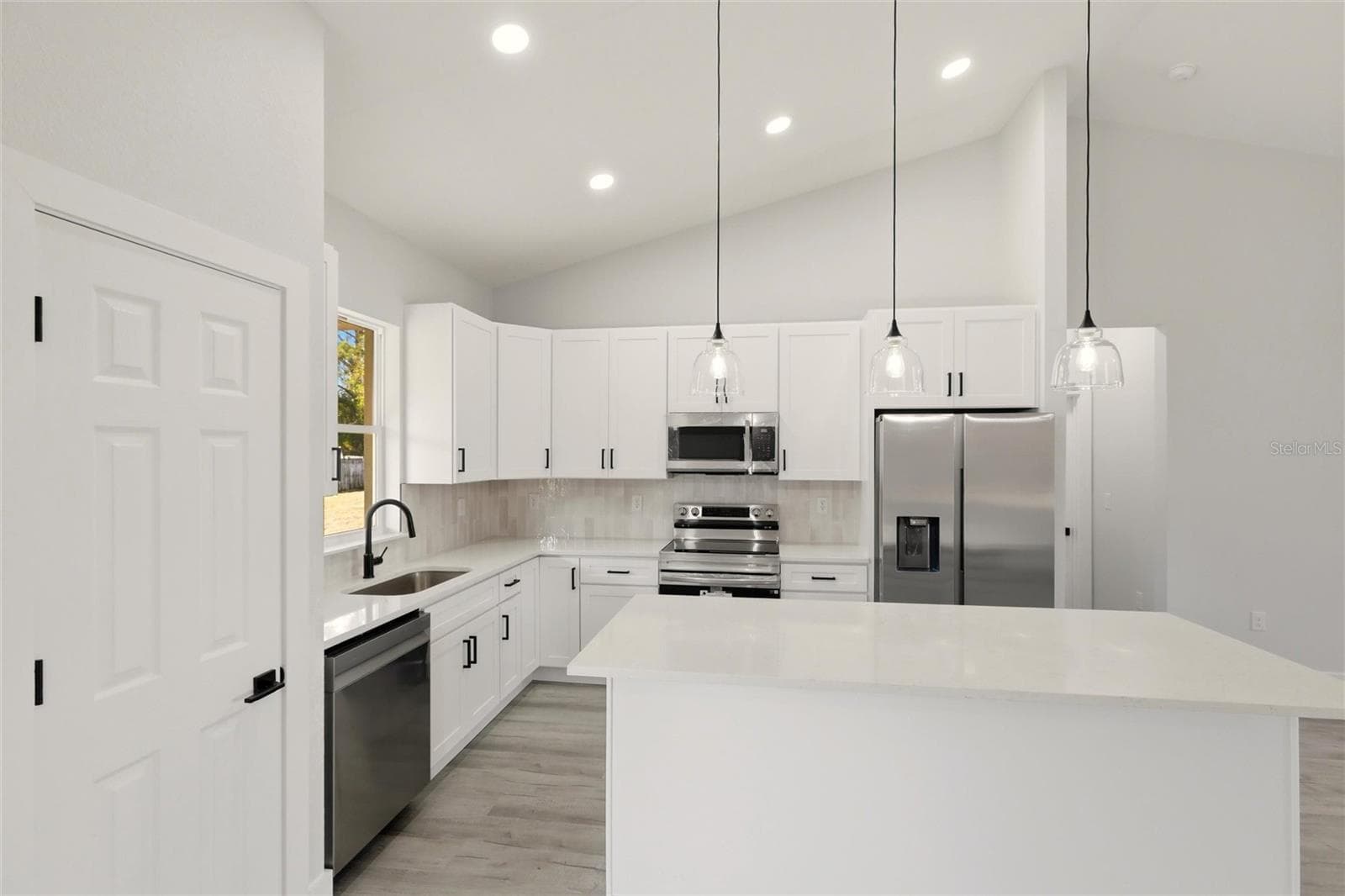 Single Family Residence at 3825 CITROEN DR, SEBRING, photo 9 of 33