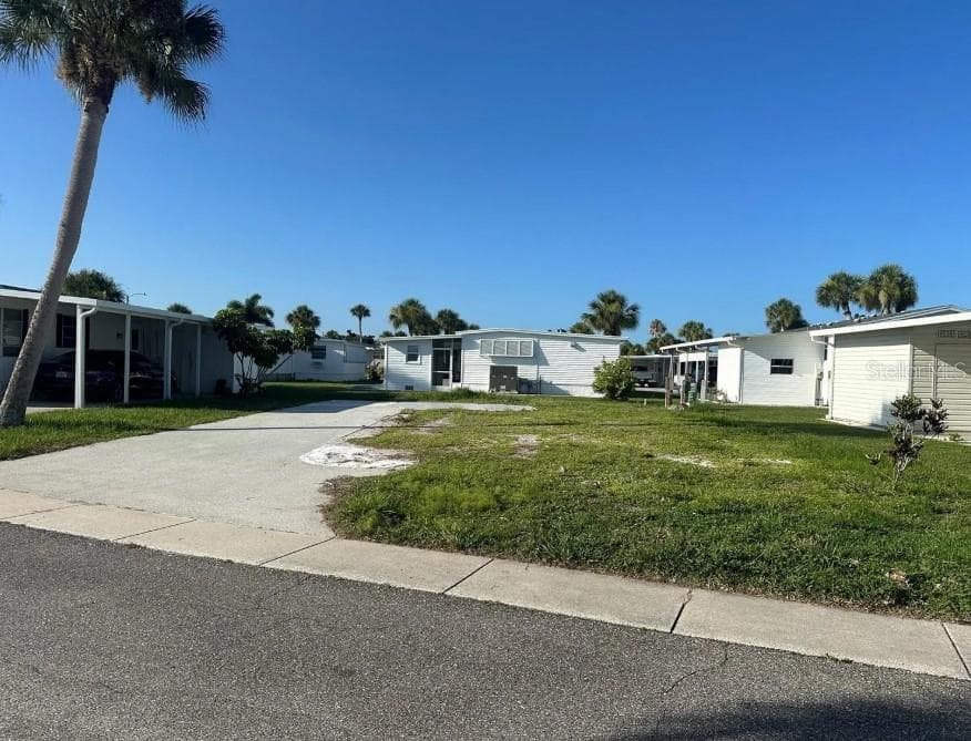 670 DELPHINIUM DR