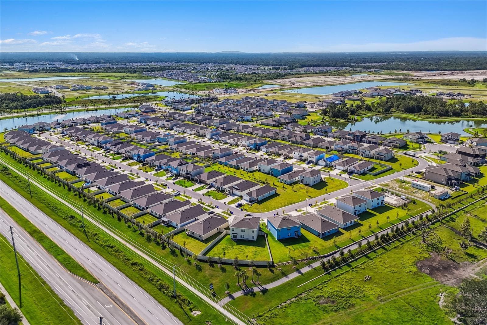 Community Aerial - 5603 FREESIA DR, LAKELAND