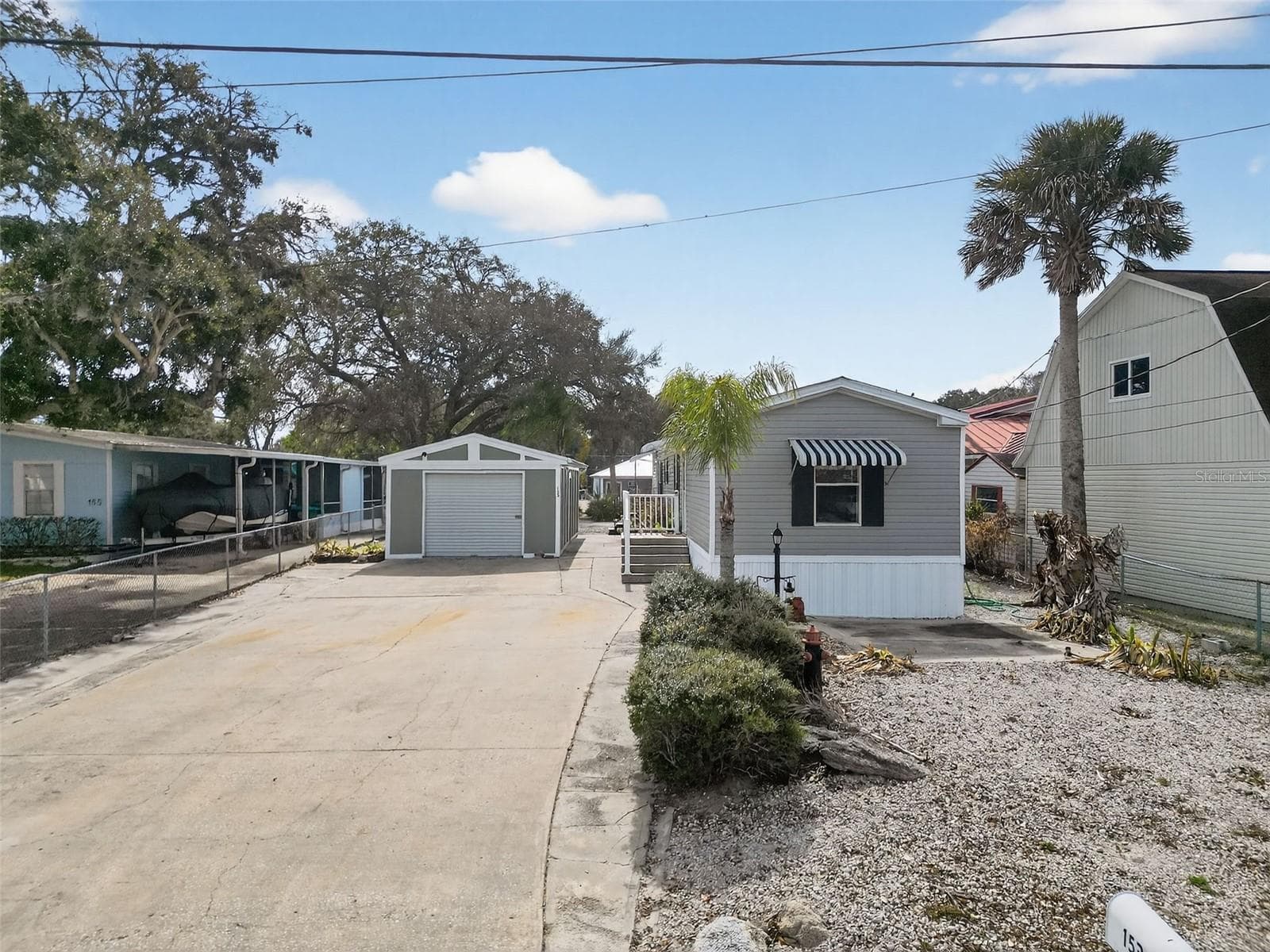 Manufactured Home at 153 GARY AVE, OAK HILL, photo 7 of 47