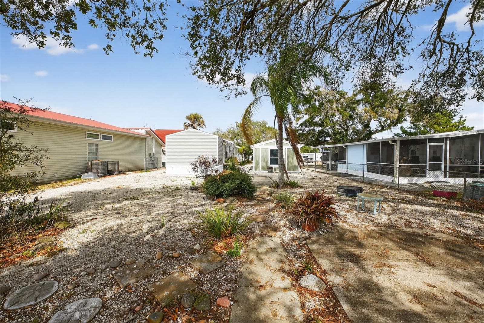 Manufactured Home at 153 GARY AVE, OAK HILL, photo 9 of 47