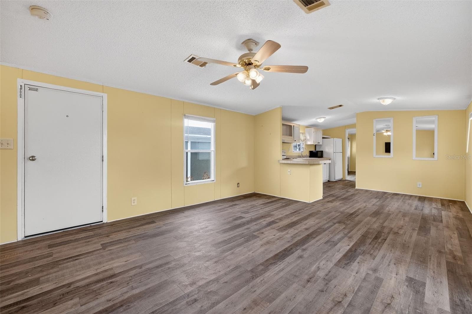 Manufactured Home at 153 GARY AVE, OAK HILL, photo 25 of 47