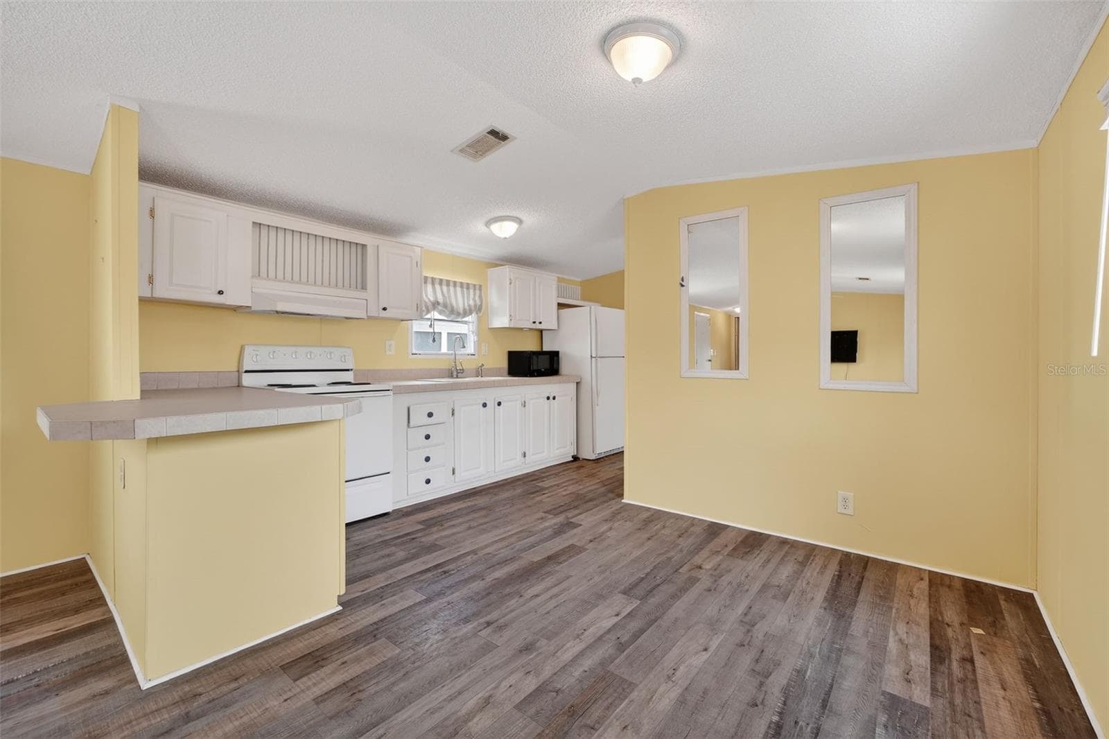 Manufactured Home at 153 GARY AVE, OAK HILL, photo 27 of 47