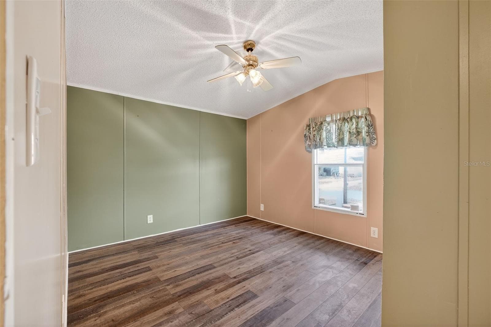 Manufactured Home at 153 GARY AVE, OAK HILL, photo 32 of 47
