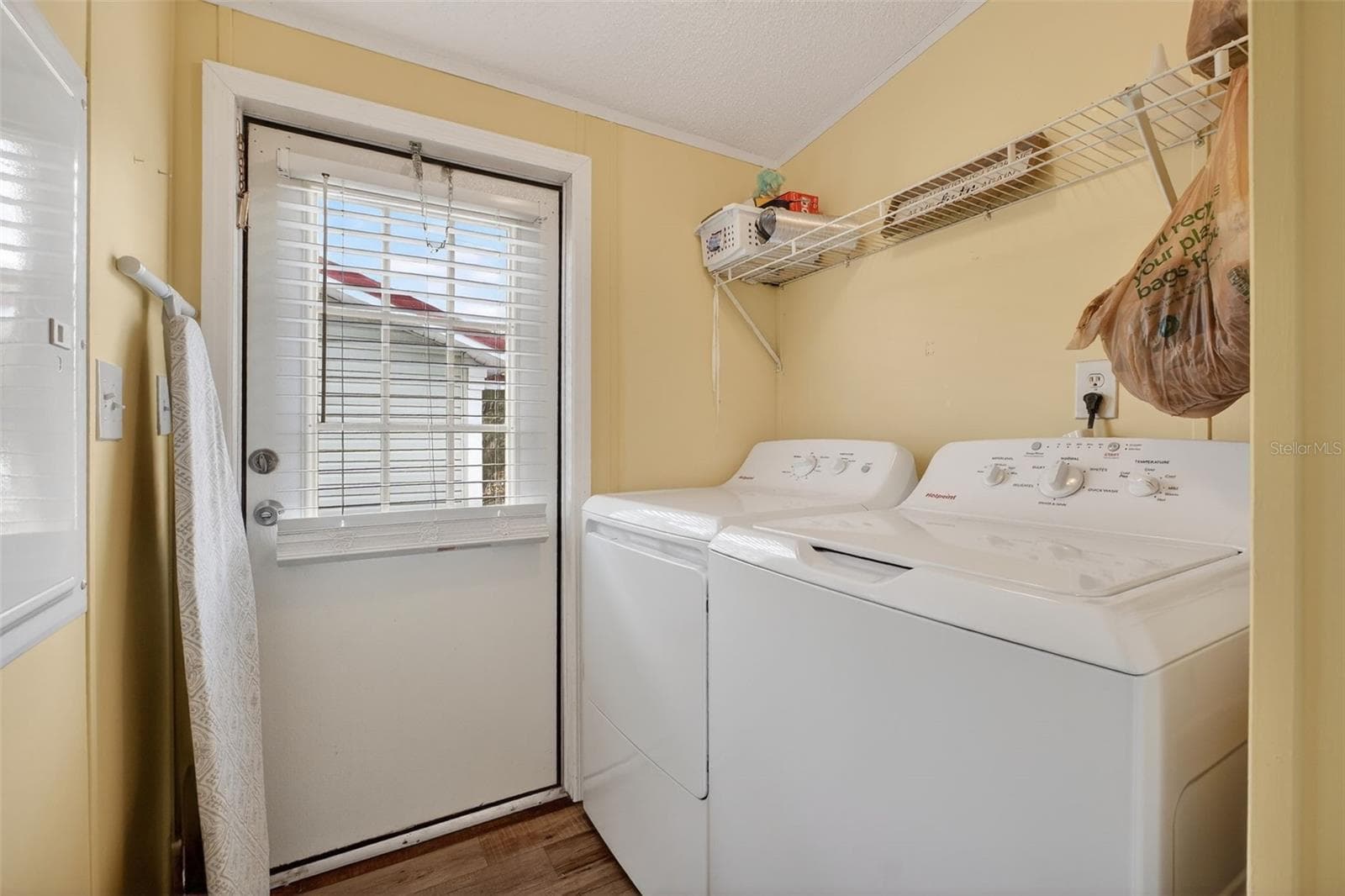 Manufactured Home at 153 GARY AVE, OAK HILL, photo 36 of 47