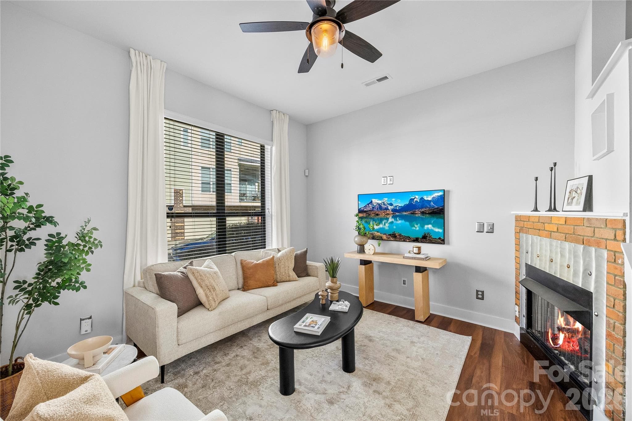Living Room - Charlotte