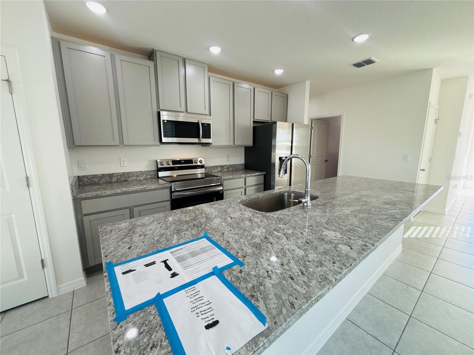 Large Island - 3844 BLUETHREAD WAY, POINCIANA