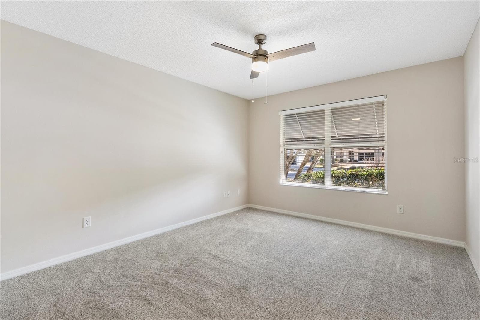 Front Guest Bedroom - 9711 SE 171ST ARGYLL ST, THE VILLAGES