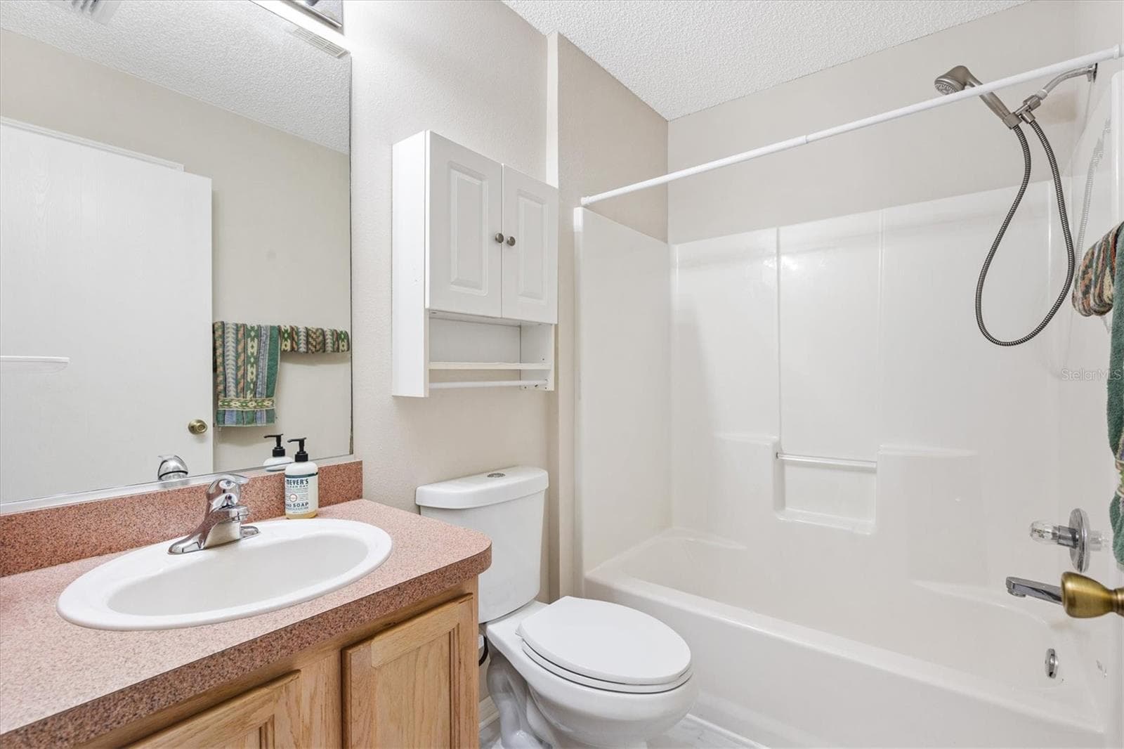 Guest Bath - 9711 SE 171ST ARGYLL ST, THE VILLAGES
