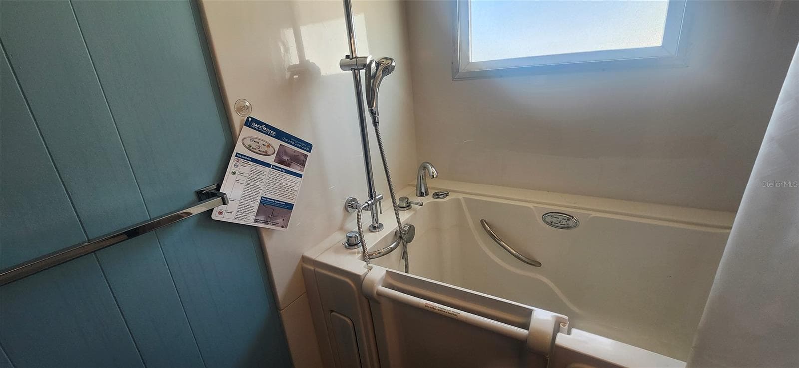 Mobile Home at 3229 TIKI DR, HOLIDAY, photo 9 of 46