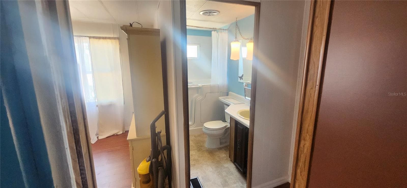 Mobile Home at 3229 TIKI DR, HOLIDAY, photo 31 of 46