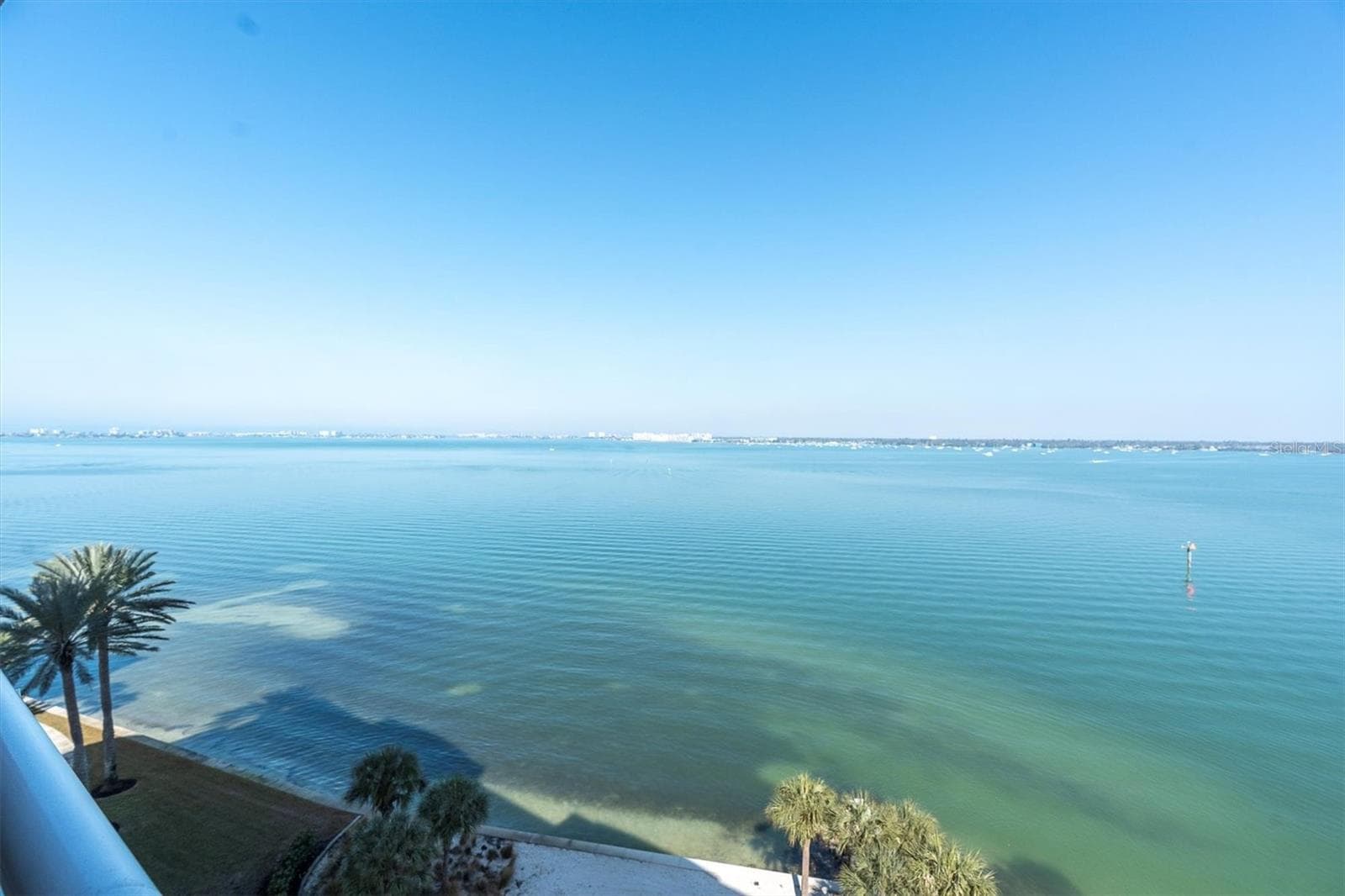 Condominium at 4993 BACOPA LN S #705, ST PETERSBURG, photo 12 of 73