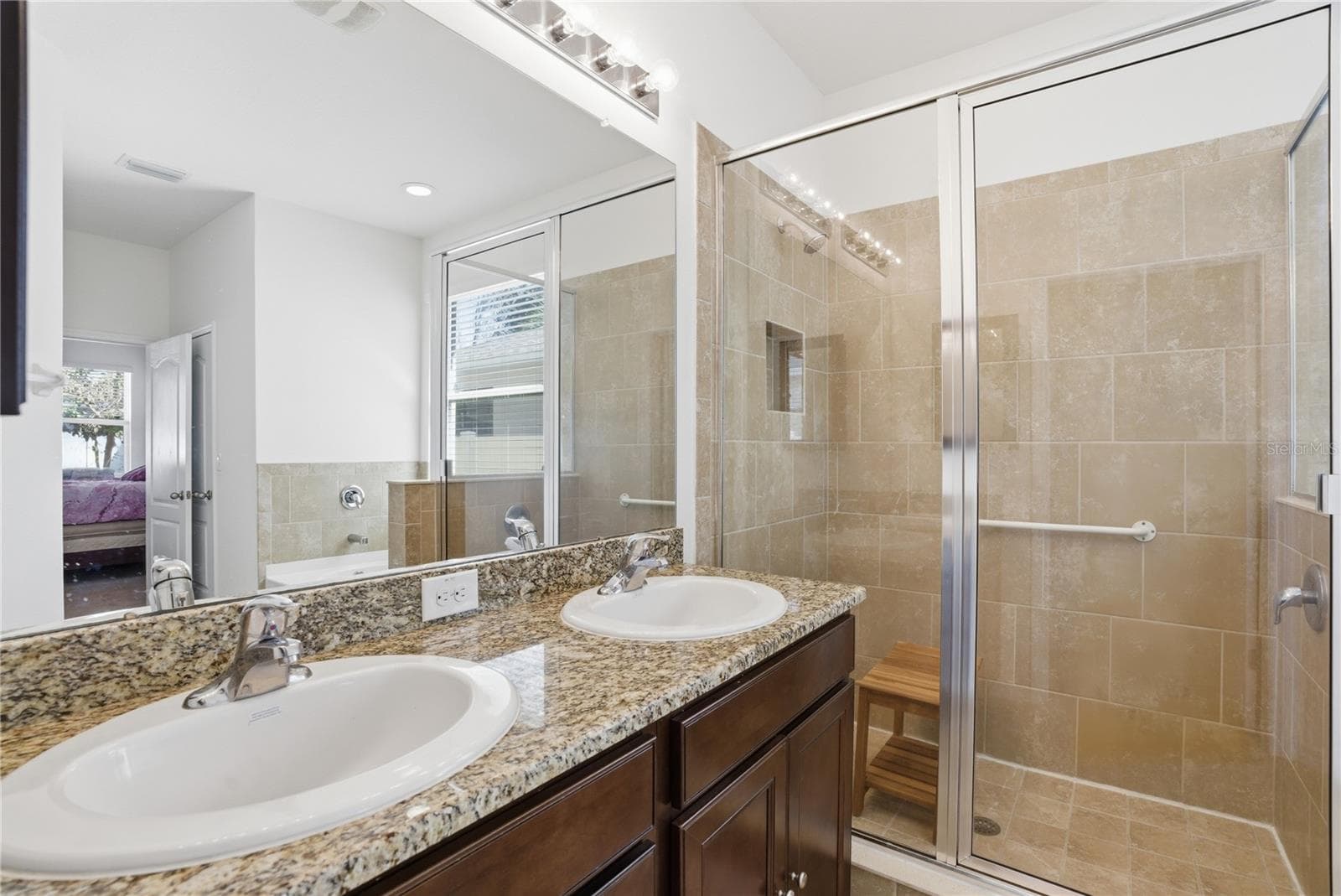 Single Family Residence at 10420 PLEASANT SPRING WAY, RIVERVIEW, photo 16 of 32