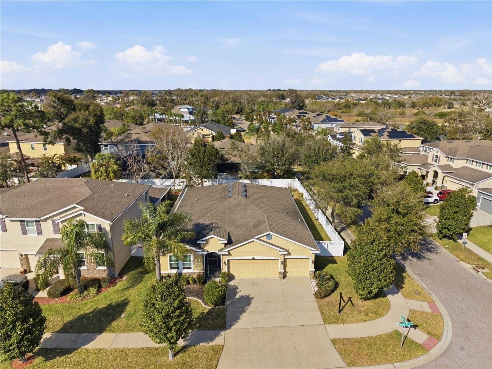 Single Family Residence at 10420 PLEASANT SPRING WAY, RIVERVIEW, photo 25 of 32