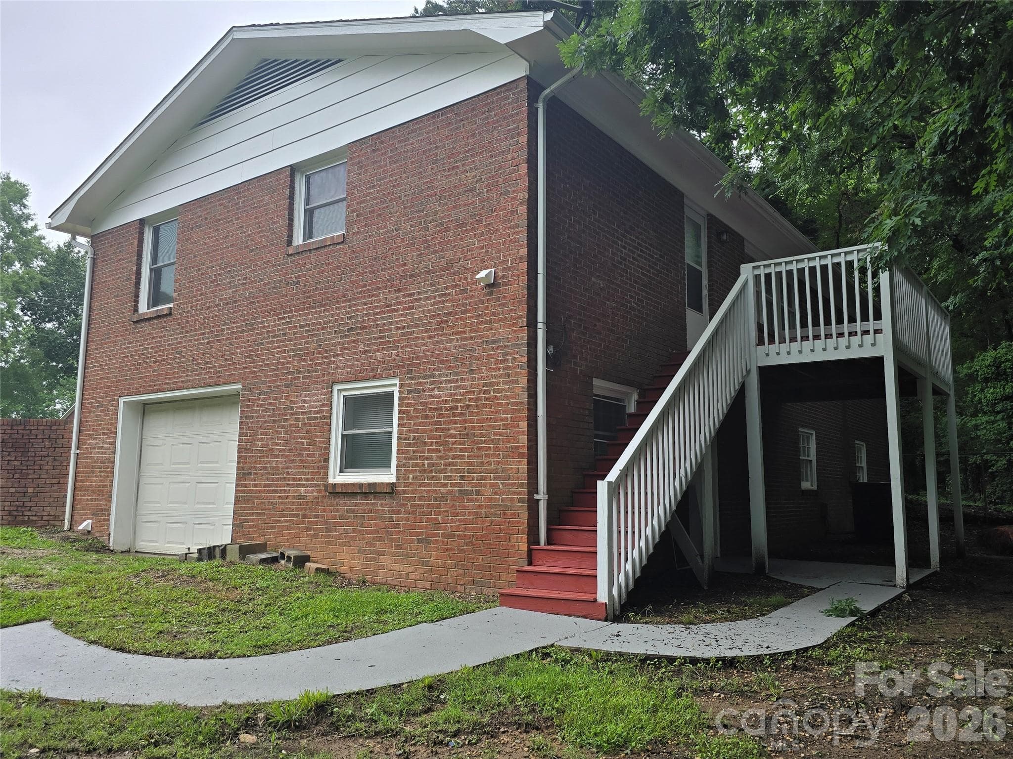 Single Family Residence at 1660 Songwood Road, Concord, photo 3 of 26