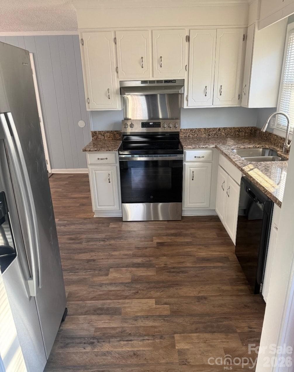 Kitchen - 1660 Songwood Road, Concord