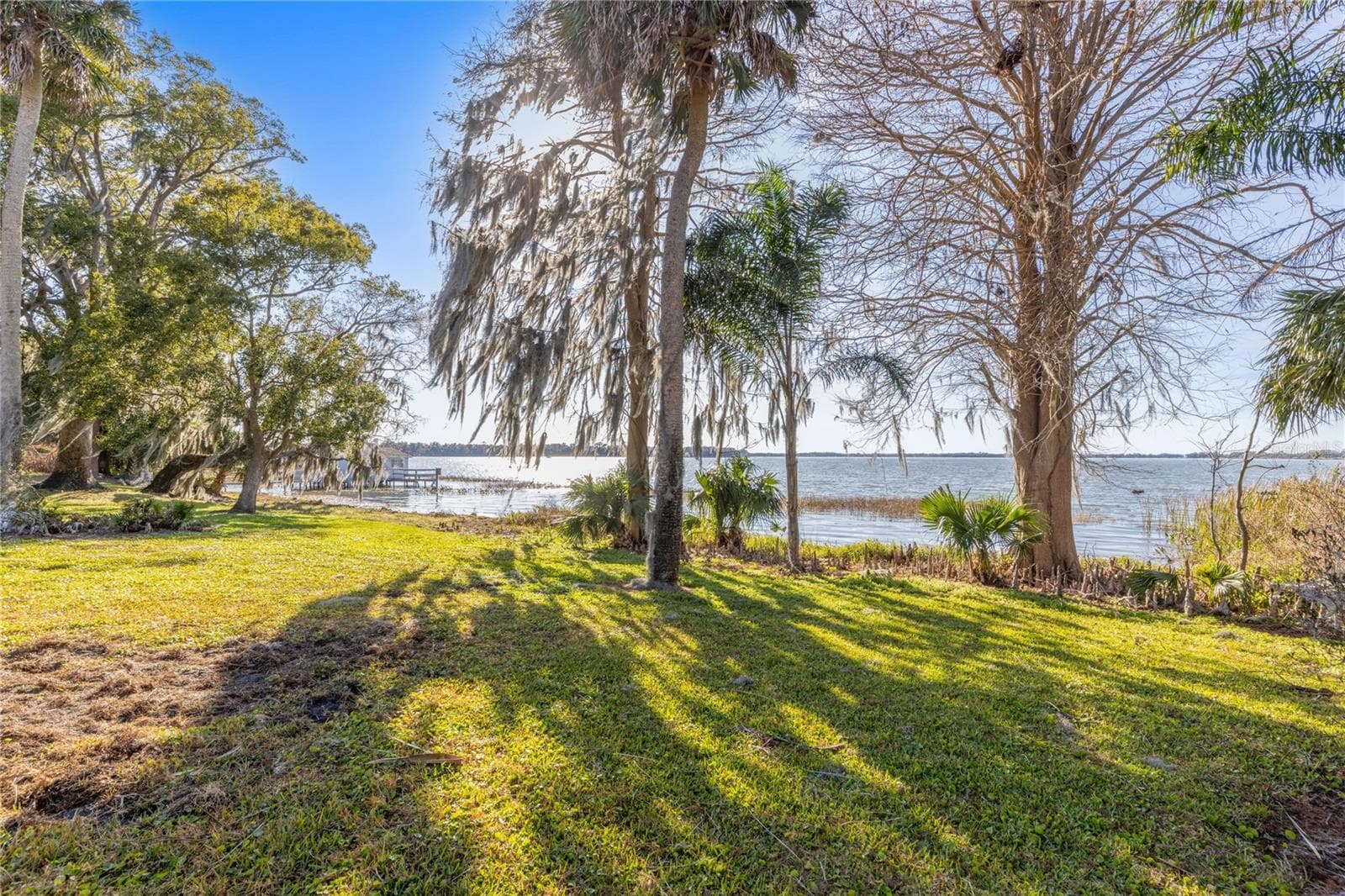 Single Family Residence at 6136 DORA DR, MOUNT DORA, photo 7 of 49